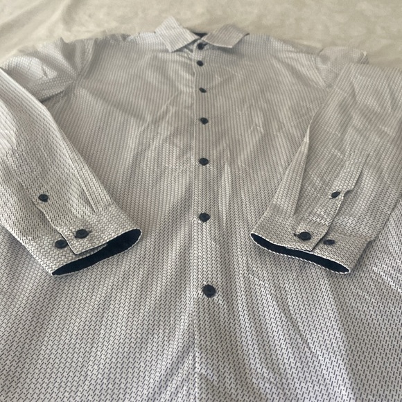 DRESS SHIRT AND PAIR OF SLACKS - Picture 8 of 11